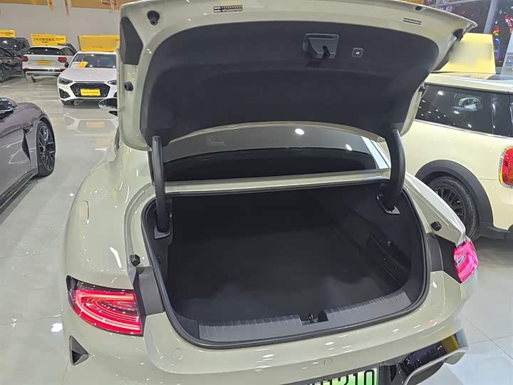 Фото 9 - Xiaomi SU7