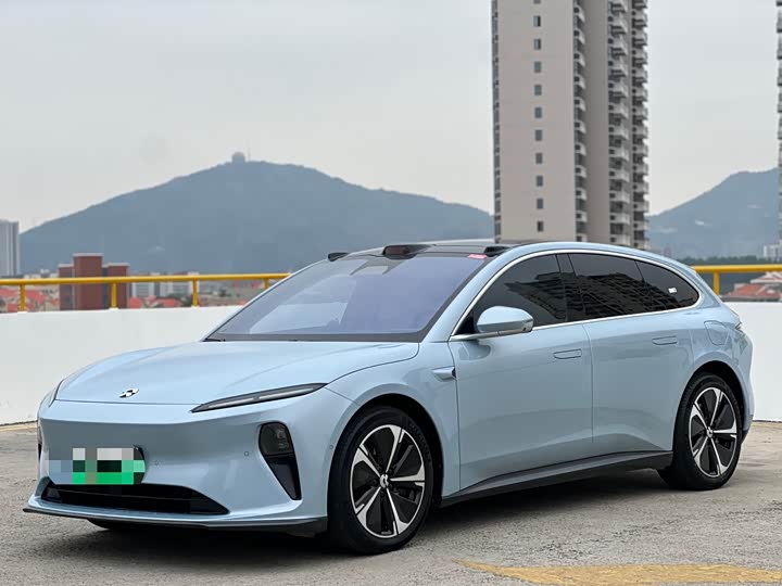 Фото 1 - Nio ET5T