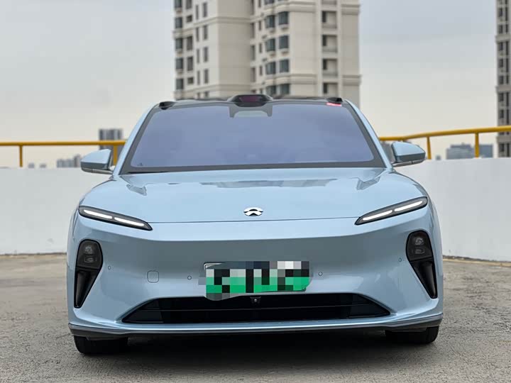 Фото 2 - Nio ET5T