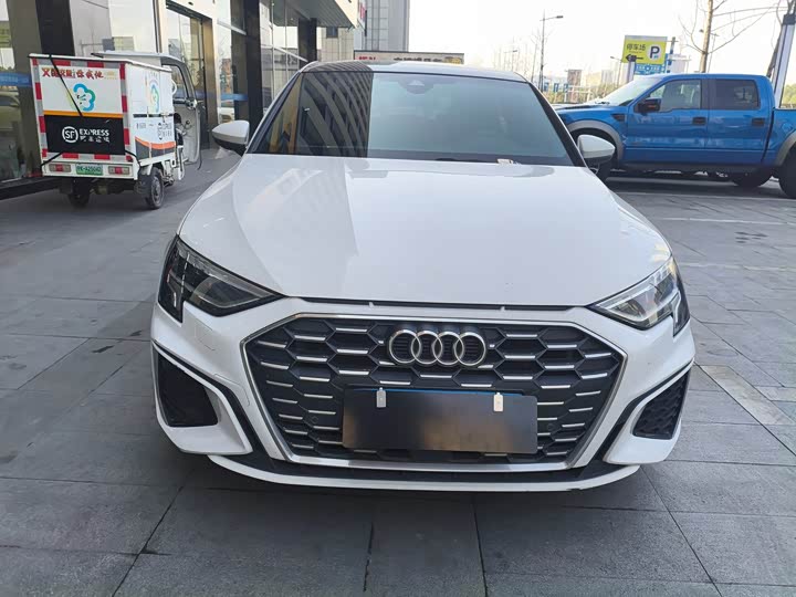 Фото 2 - Audi A3