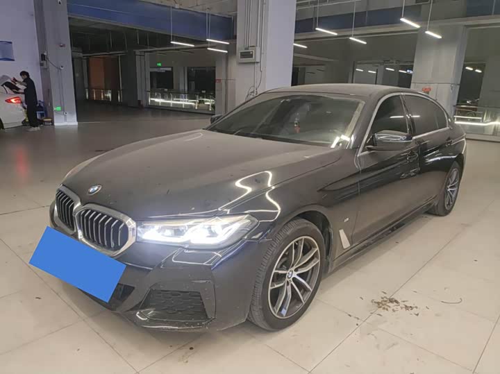 Фото 1 - BMW 5 Series