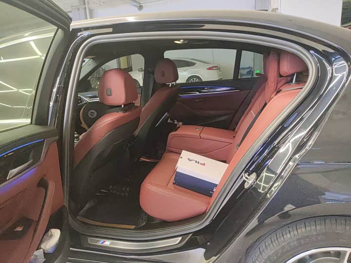 Фото 4 - BMW 5 Series