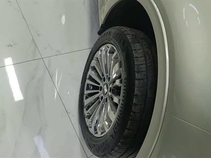 Фото 6 - Tank 500