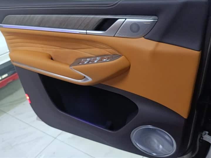 Фото 7 - Tank 500