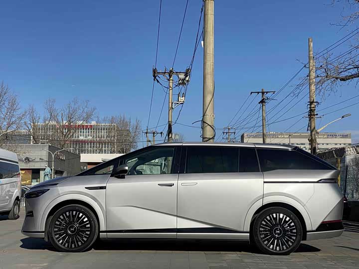 Фото 7 - XPeng X9