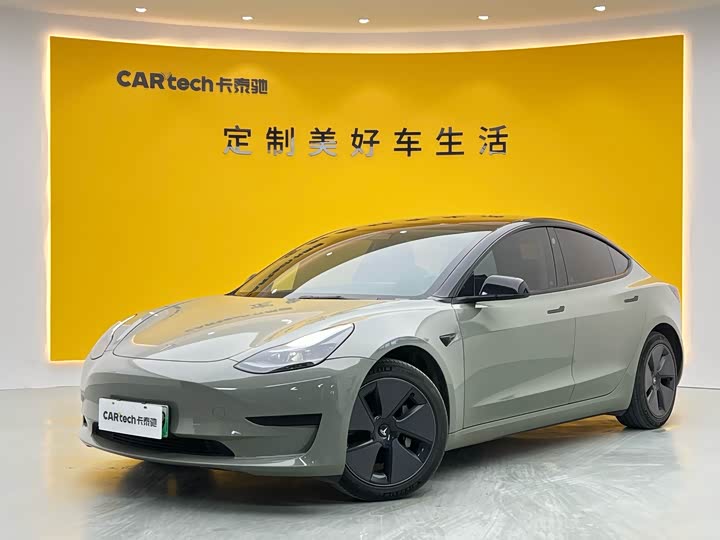 Фото 1 - Tesla Model 3