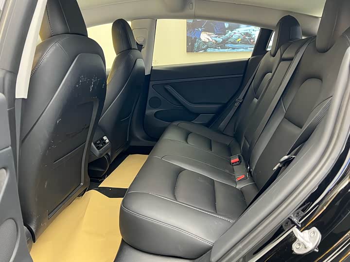 Фото 7 - Tesla Model 3