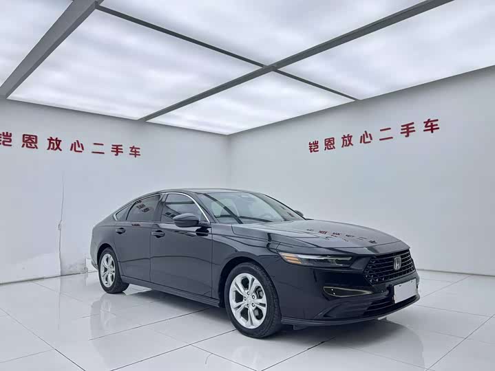 Фото 3 - Honda Accord