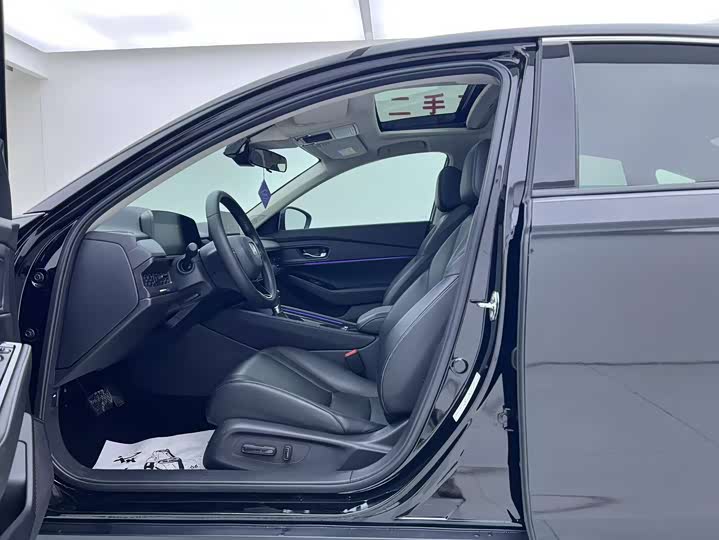 Фото 6 - Honda Accord