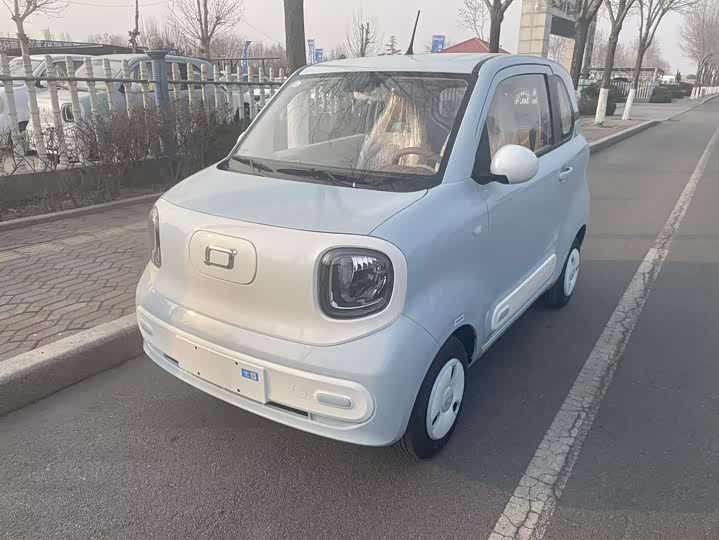 Фото 1 - Bestune Pony