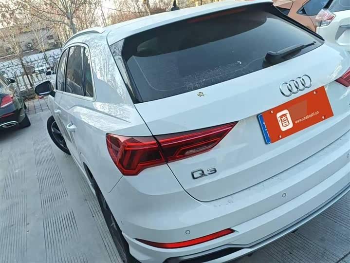 Фото 4 - Audi Q3