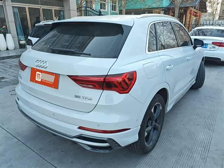 Фото 5 - Audi Q3