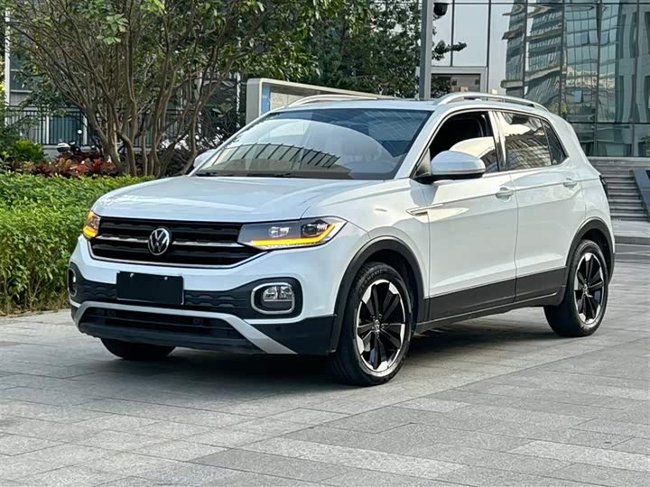 Фото 1 - Volkswagen Tacqua