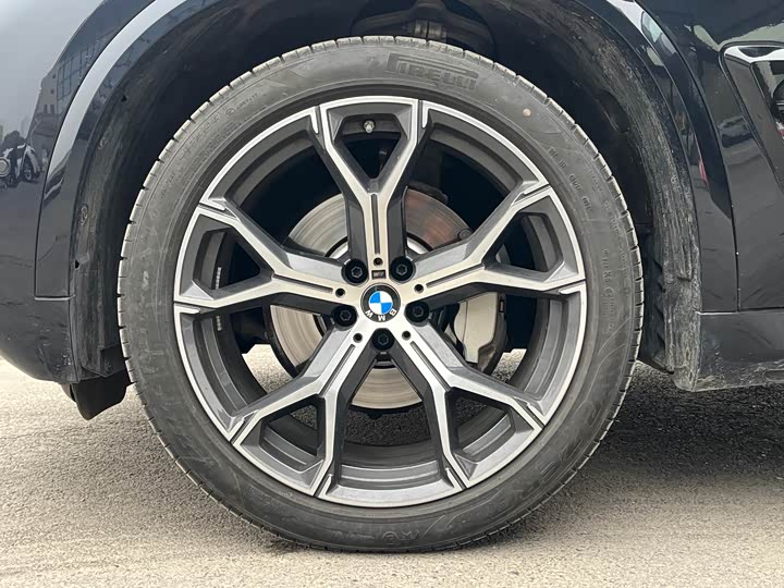 Фото 9 - BMW X5