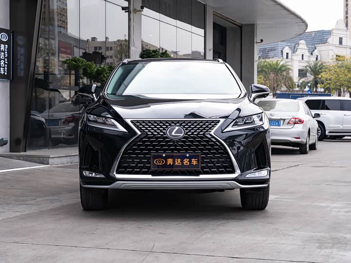 Фото 2 - Lexus RX