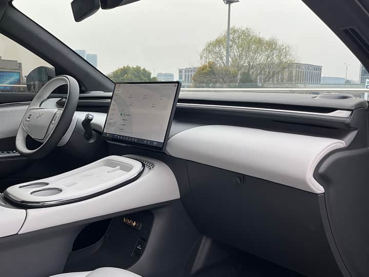 Фото 9 - XPeng G7