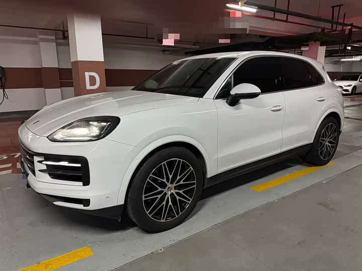 Фото 1 - Porsche Cayenne