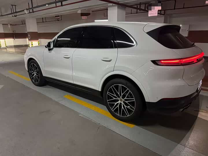 Фото 5 - Porsche Cayenne
