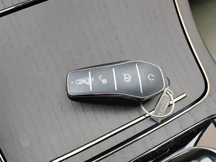 Фото 9 - BYD Han