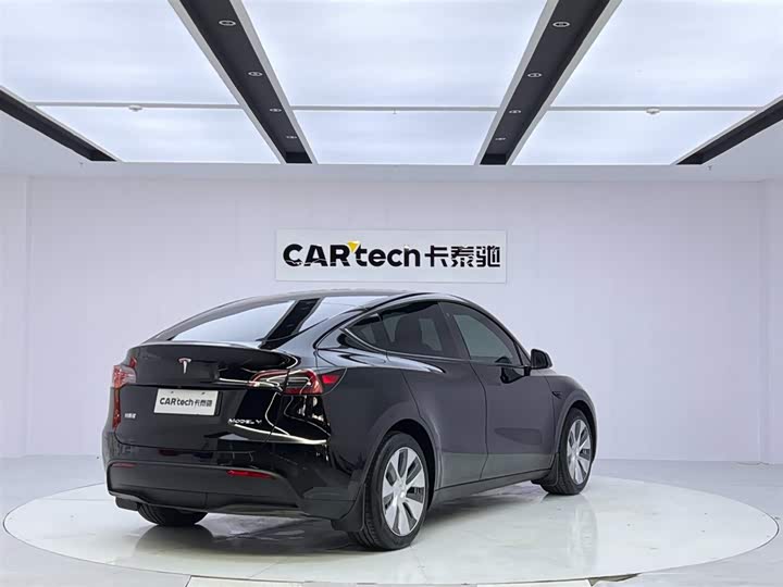 Фото 5 - Tesla Model Y