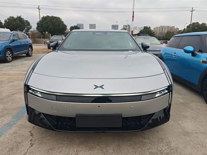 Фото 3 - XPeng P7