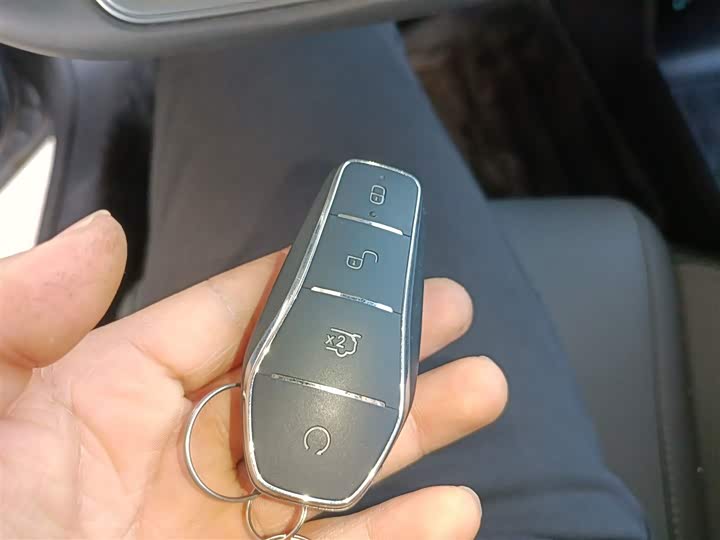 Фото 9 - BYD Qin L