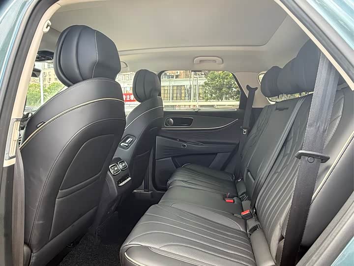 Фото 8 - Chery Tiggo 9