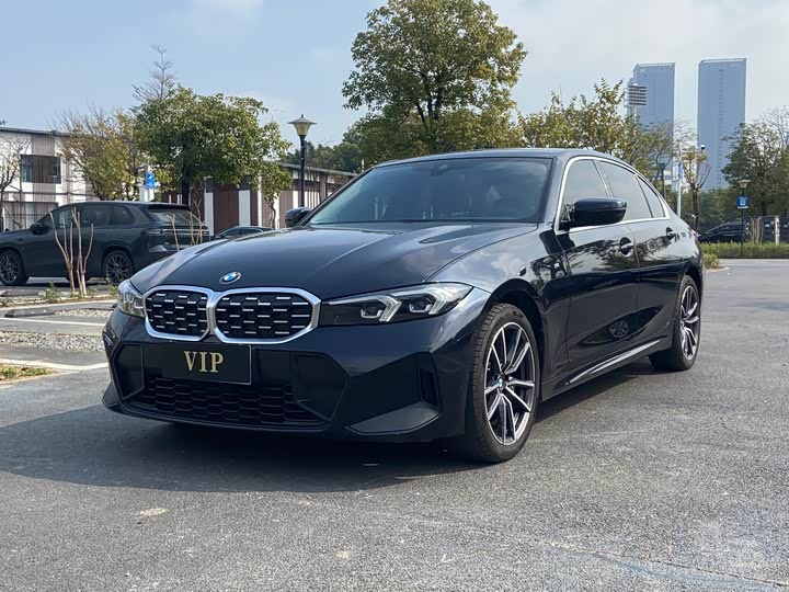 Фото 1 - BMW 3 Series