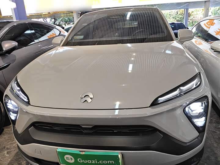 Фото 3 - Nio EC6