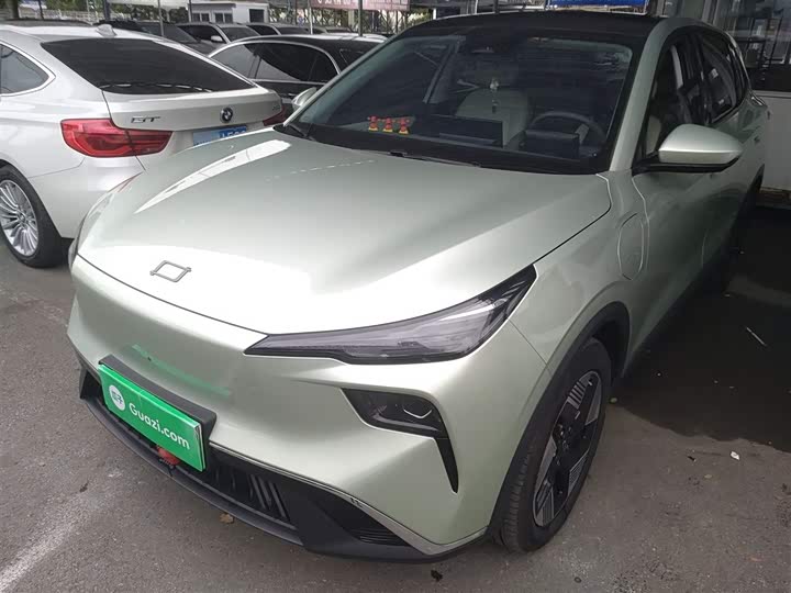 Фото 1 - Bestune 03