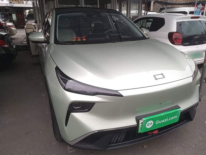 Фото 4 - Bestune 03