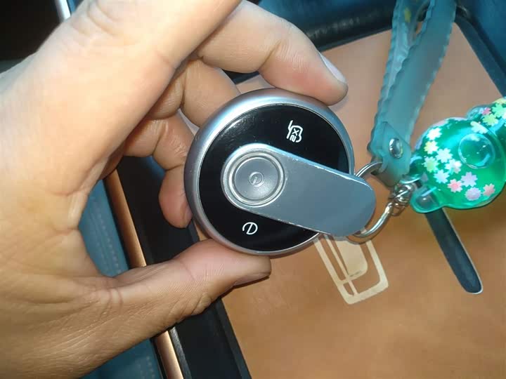 Фото 9 - Bestune 03