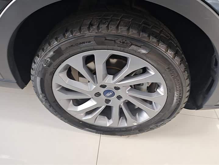 Фото 6 - Ford Equator