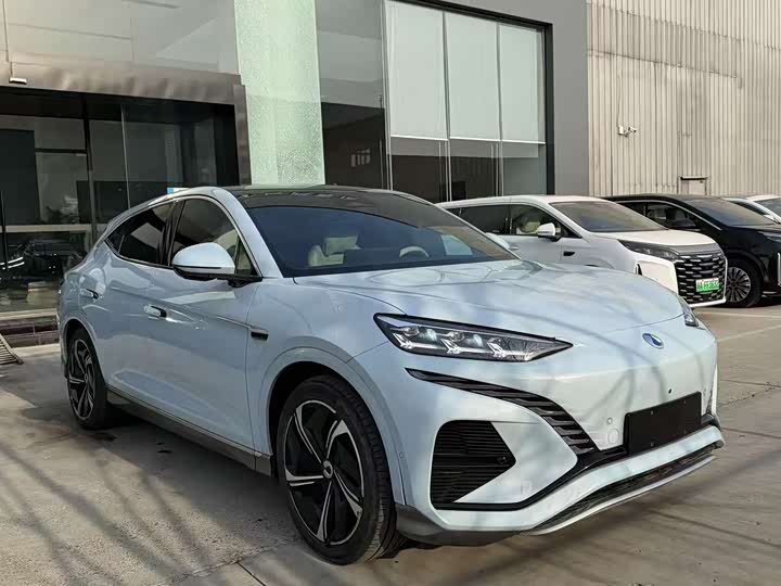 Фото 2 - Denza N7