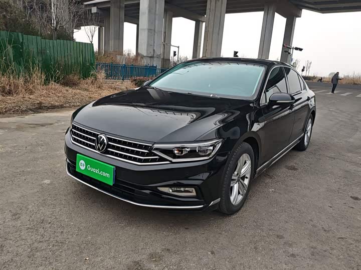 Фото 2 - Volkswagen Magotan