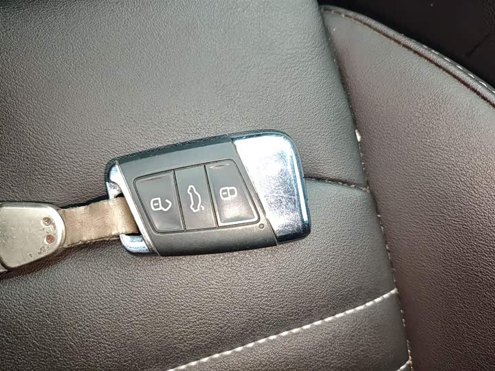 Фото 9 - Volkswagen Magotan