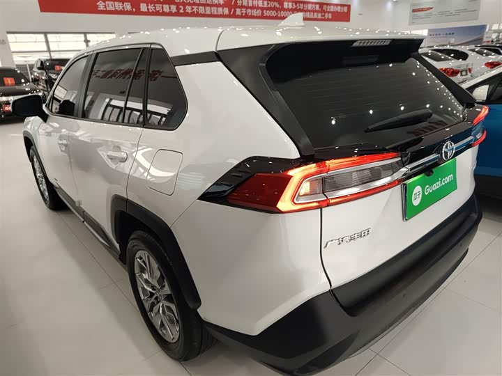 Фото 5 - Toyota Wildlander