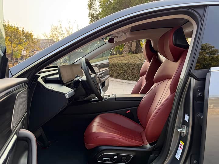 Фото 5 - XPeng P7