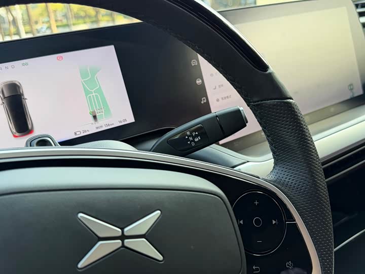 Фото 9 - XPeng P7