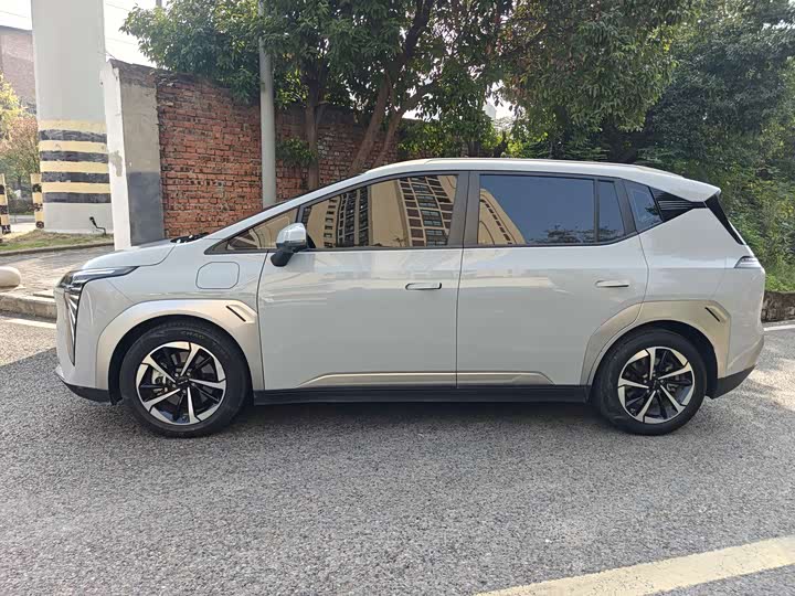 Фото 3 - GAC Aion Y