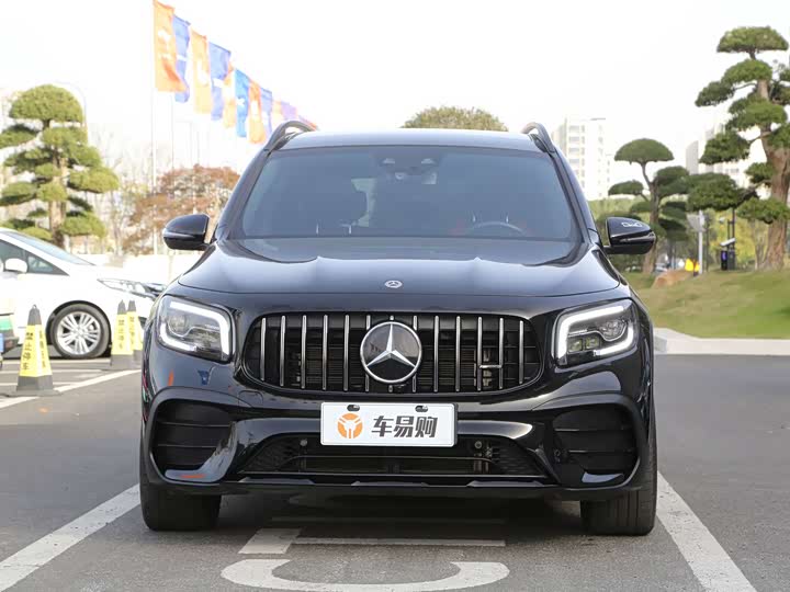 Фото 2 - Mercedes-Benz GLB-Class AMG