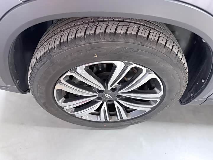 Фото 8 - Chery Tiggo 8