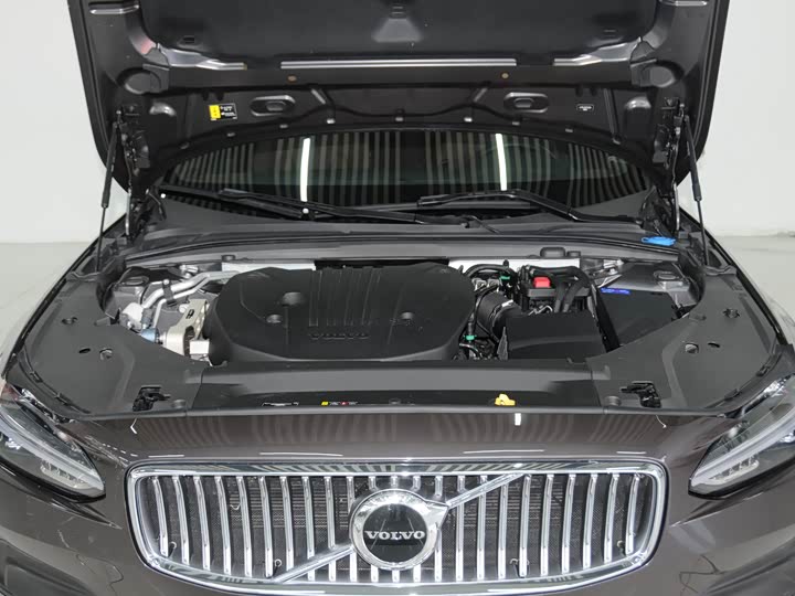 Фото 7 - Volvo S90