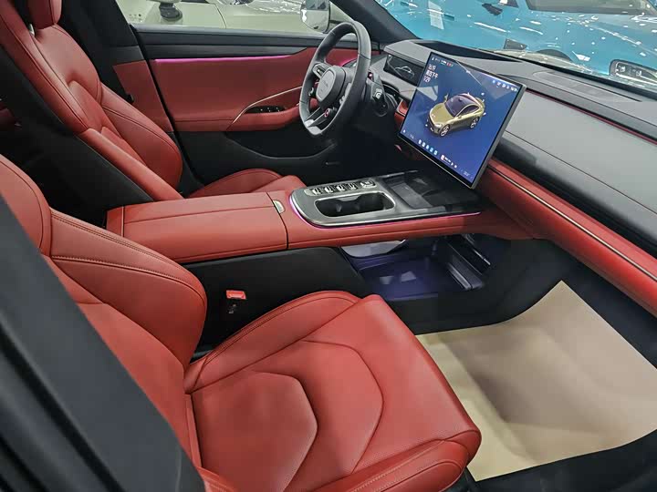 Фото 3 - Xiaomi SU7