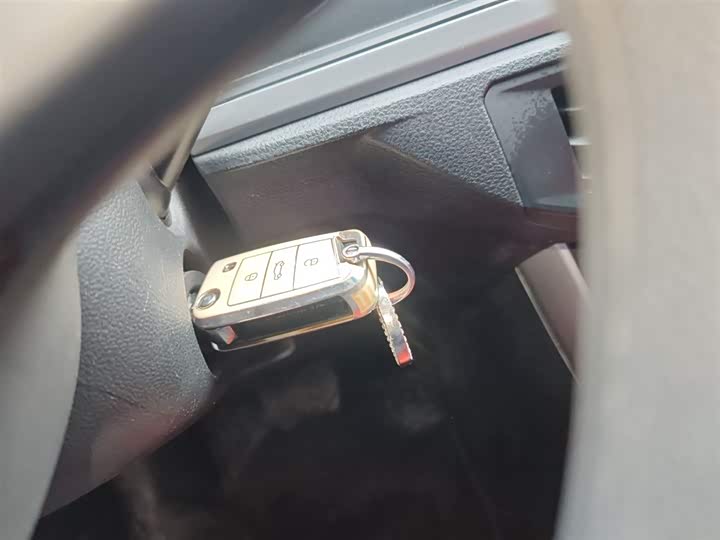 Фото 9 - Volkswagen Polo