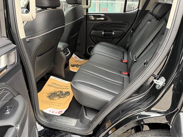 Фото 6 - Tank 300