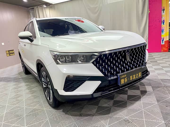 Фото 3 - Bestune T77