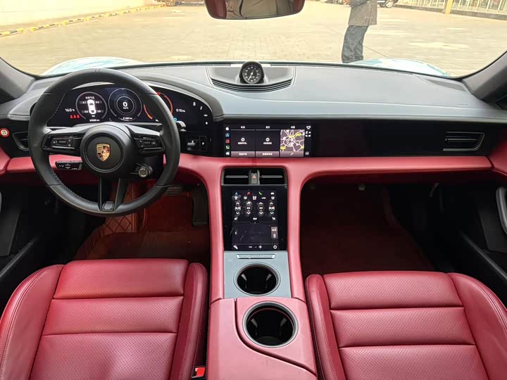 Фото 5 - Porsche Taycan