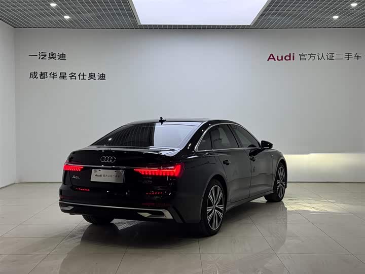 Фото 4 - Audi A6L