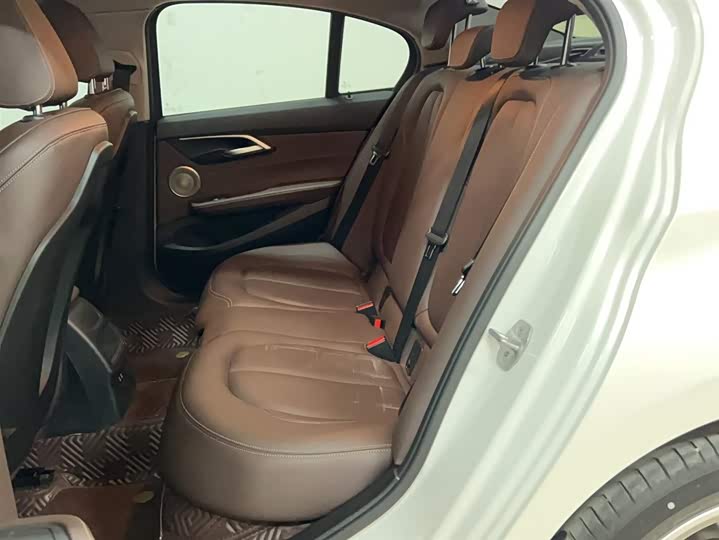 Фото 4 - BMW 1 Series